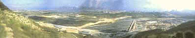Imagen de las obras que se realizan en Terra Mtica el 1 de noviembre de 1999. PINCHA PARA VER MAS GRANDE. 