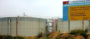 Estacin Depuradora de Aguas Residuales Albufera Sur, en la Ribera Baixa, con un caudal de proyecto de 34.100 m3/d, una potencia total instalada de 1.092 kW y localizada en las coordenadas UTM    X: 724.143, Y: 4.349.700 y Z: 7 
