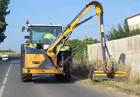 Imagen del mantenimiento de carreteras realizada el 12-6-2009 