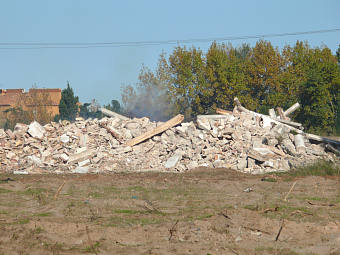 Los restos de la la Alquería de la Finca del Plevá Casa Plevá en unas imágenes realizadas el 10-11-2011. Foto C.A.E.
